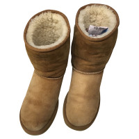 Ugg Australia Classic Short Boots in size 40