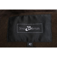 Style Butler Weste aus Leder in Oliv