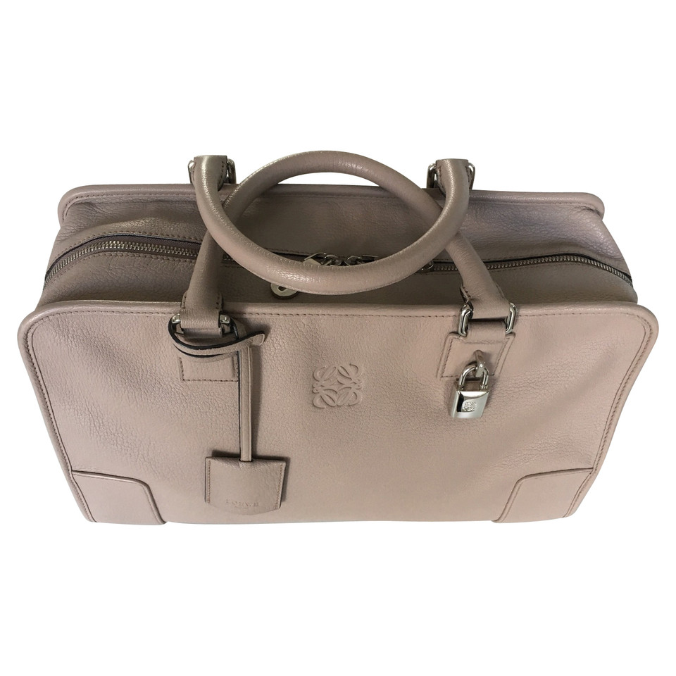 Loewe Handtasche aus Leder in Grau