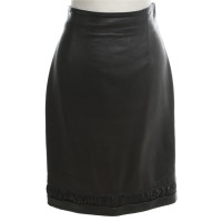Gianni Versace Leather skirt in black