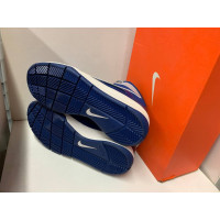 Nike Chaussures de sport en Cuir en Bleu
