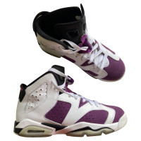 Jordan Trainers Leather in Violet