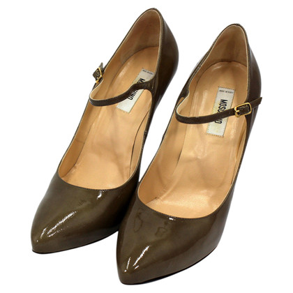 Moschino Pumps/Peeptoes Patent leather in Khaki
