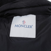 Moncler Veste en noir vers le bas