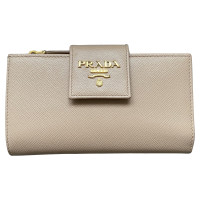 Prada Tasje/Portemonnee Leer in Beige