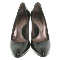 Hugo Boss pumps in patent leather