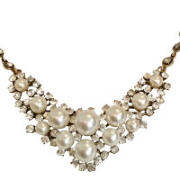 Valentino Garavani Pearl necklace