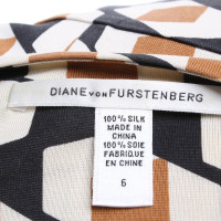 Diane Von Furstenberg Wickelkleid mit grafischem Print