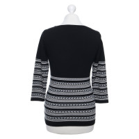Karen Millen Sweater in black and white