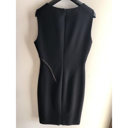 Versace Kleid aus Wolle in Schwarz