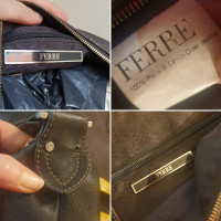 Ferre Shoulder bag Leather in Brown
