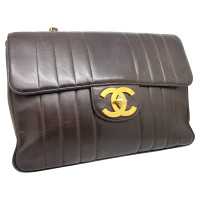 Chanel Flap Bag aus Leder in Braun