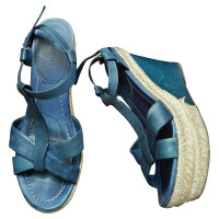 Miu Miu Sandalen aus Leder in Blau