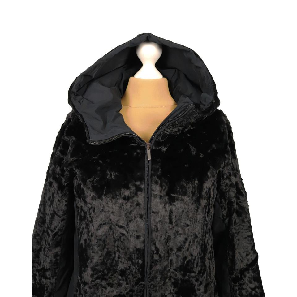 Max Mara Jacket/Coat Viscose in Black