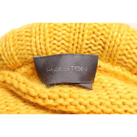 Halston Strick in Gelb