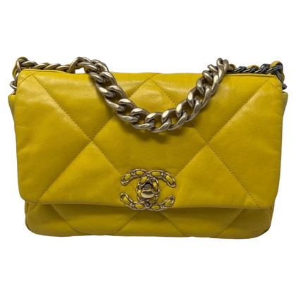 Chanel 19 Bag aus Leder in Gelb