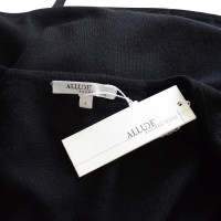 Allude Cashmere Twinset in black