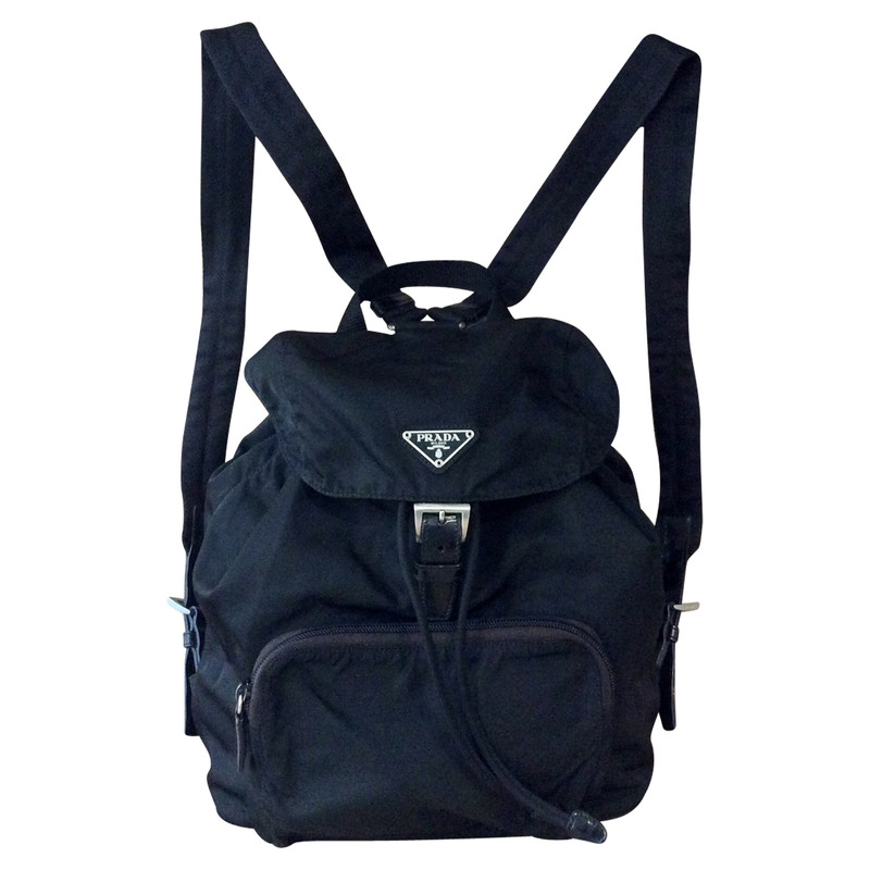 Prada Backpack in Black - Second Hand 