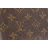 Louis Vuitton Pochette Cosmétique Canvas