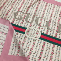 Gucci Sjaal Zijde in Roze
