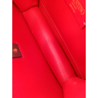 Valentino Garavani Umhängetasche aus Leder in Rot
