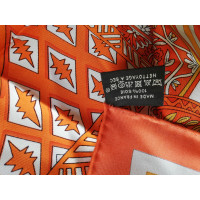 Hermès Scarf/Shawl Silk in Orange