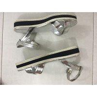 Le Silla  Sandalen aus Leder in Silbern