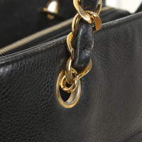 Chanel Handtasche aus Leder in Schwarz