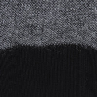 Cos Sweater in peper-zoutlook