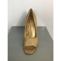 Bcbg Max Azria Pumps/Peeptoes Leather in Gold