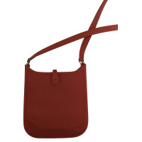 Hermès "Evelyne Bag PM" in Rot