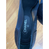 Chanel Slippers/Ballerina's Canvas in Zwart