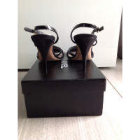 Chanel Sandals Patent leather in Black