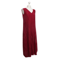 Issey Miyake Pleated dress in dark red