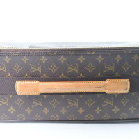 Louis Vuitton Pégase aus Canvas in Braun