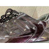 Hogan Chaussures à lacets en Cuir verni en Bordeaux