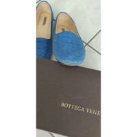 Bottega Veneta Chaussons/Ballerines en Cuir en Bleu
