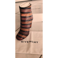 Givenchy Ankle boots Leather in Brown
