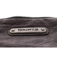 Thomas Wylde Handtasche aus Leder in Grau