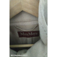 Max Mara Studio Jacke/Mantel aus Wolle in Beige