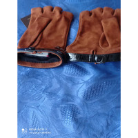 Gucci Handschuhe aus Wildleder in Braun
