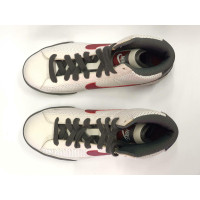 Nike Chaussures de sport en Cuir en Blanc