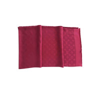 Louis Vuitton Monogram Tuch Zijde in Rood