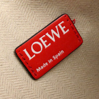 Loewe Clutch en Cuir en Rouge