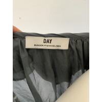 Day Birger & Mikkelsen Kleid aus Seide in Grau