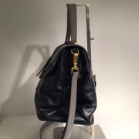 Miu Miu Tote Bag aus Leder in Schwarz