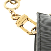 Louis Vuitton "Pochette Accessoires Epi Leder"
