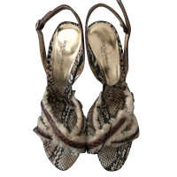 Dolce & Gabbana Sandalen aus Leder in Braun