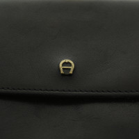 Aigner Portemonnaie mit Logo-Detail