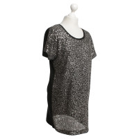 Pinko T-shirt with sequins